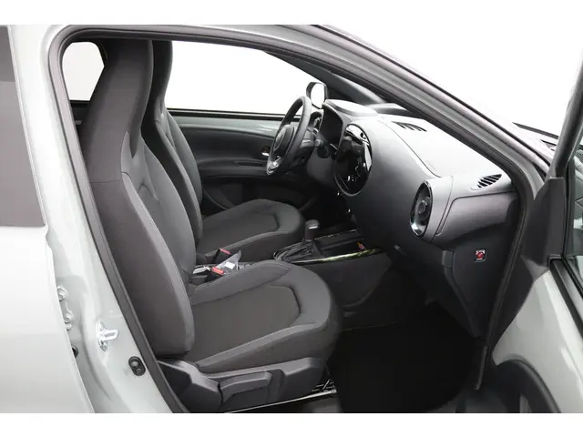 Toyota Aygo X Hybrid 115 envy 2026 Hybride Benzine 22