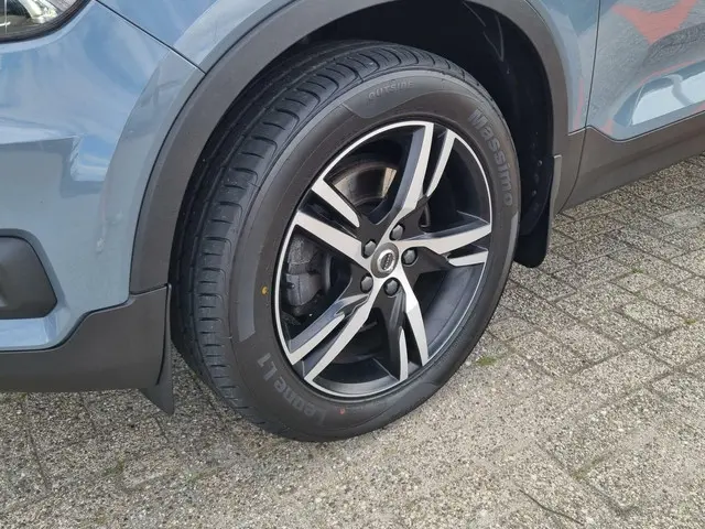 Volvo XC40 2.0 T5 AWD R-Design | PANO | LED | H&K | 2020 Benzine 23