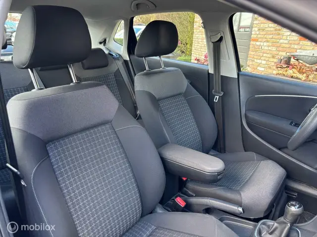 Volkswagen Polo 1.2 TSI Comfortline 2015 Benzine 13