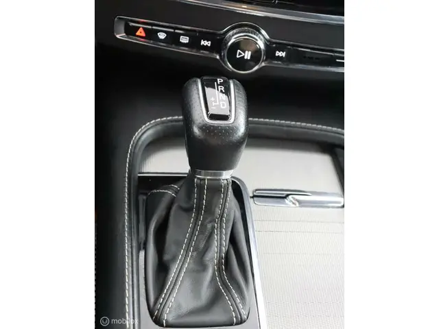 Volvo V90 2.0 T4 R-Design | ACC | PILOT | LEER | 2019 Benzine 62