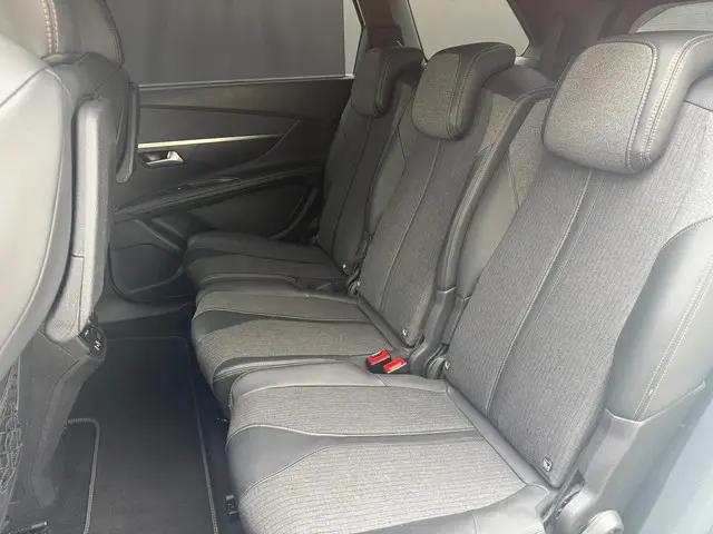 Peugeot 5008 1.6 e-THP GT-Line - 7 personen 2018 Benzine 15