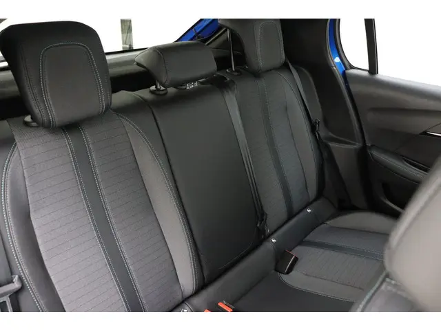 Peugeot 208 1.2 PureTech Allure Pack 2022 Benzine 16