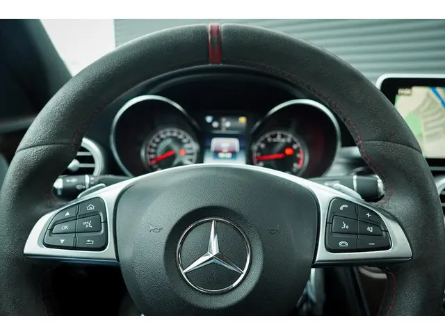 Mercedes-Benz C-Klasse AMG 43 4MATIC 2016 Benzine 17