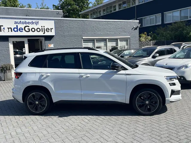 Škoda Karoq 1.5 TSI ACT Sportline Business 2024 Benzine 2