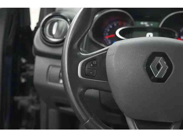 Renault Clio TCe 90 Intens 2017 Benzine 30