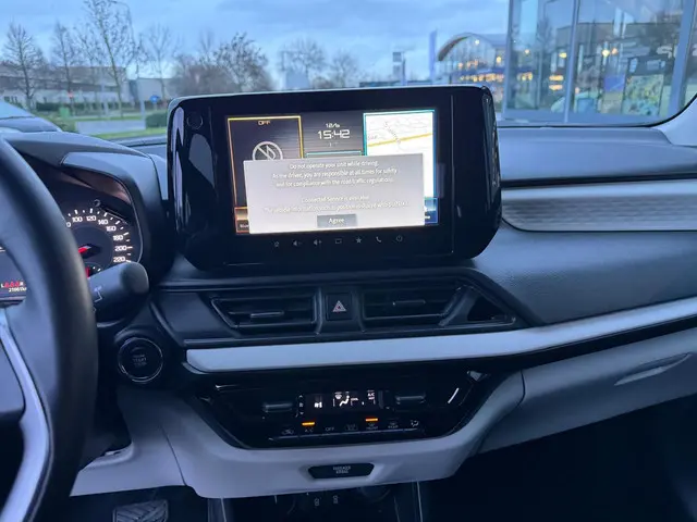 Suzuki Swift 1.2 Select Smart Hybrid 2024 Benzine 18