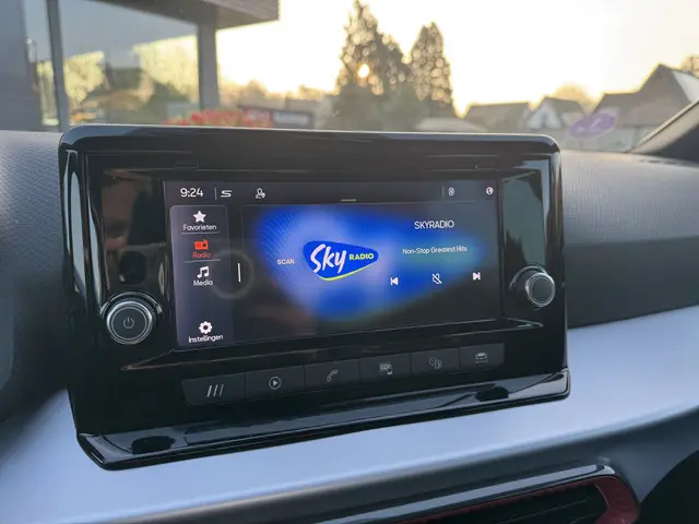 SEAT Arona Arona 1.0 EcoTSI 95pk FR 2022 Benzine 21