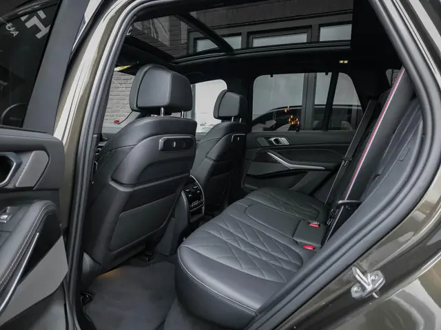 BMW X5 xDrive50e 2023 Hybride Benzine 36