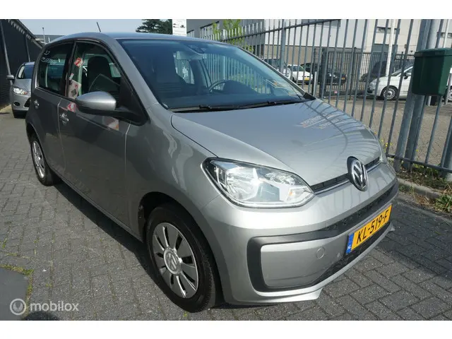 Volkswagen up! 1.0 BMT move up! 2016 Benzine 4