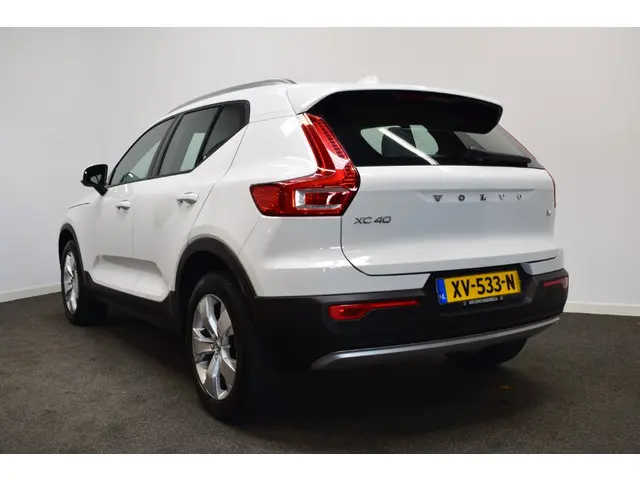 Volvo XC40 2.0 T4 190pk AUT8 Momentum 2019 Benzine 19