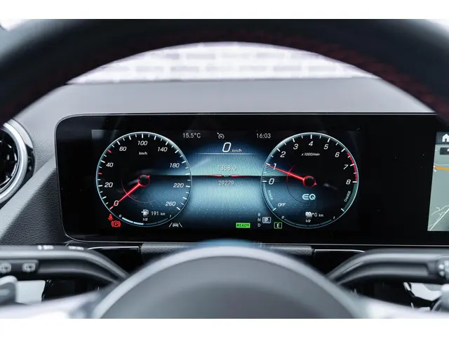 Mercedes-Benz GLA 250 e AMG Line 2021 Hybride Benzine 32