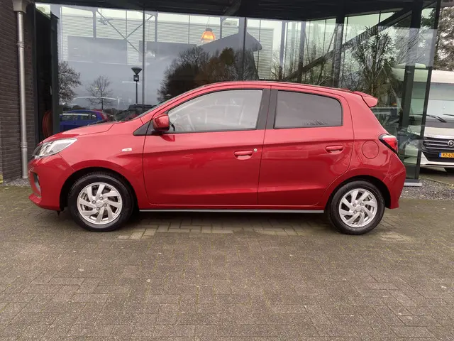 Mitsubishi Space Star 1.2 Intense 2021 Benzine 6