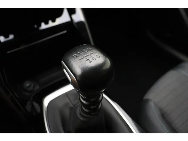 Peugeot 208 1.2 PureTech Allure Pack 2022 Benzine 27