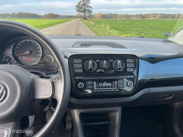 Volkswagen up! 1.0 move up! BlueMotion 2014 Benzine 7