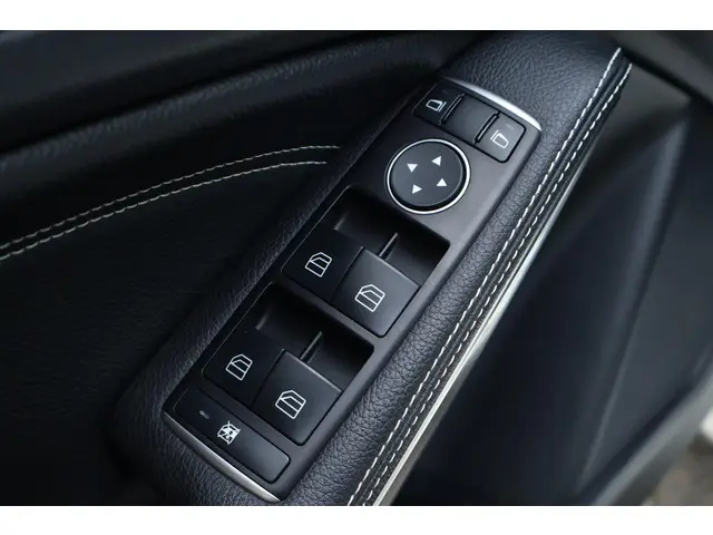 Mercedes-Benz A-Klasse 180 Ambition 2016 Benzine 34