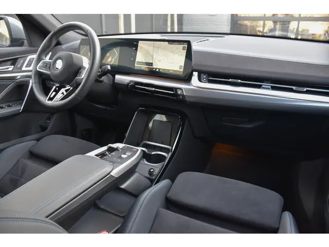 BMW X2 sDrive20i 2024 Benzine 9