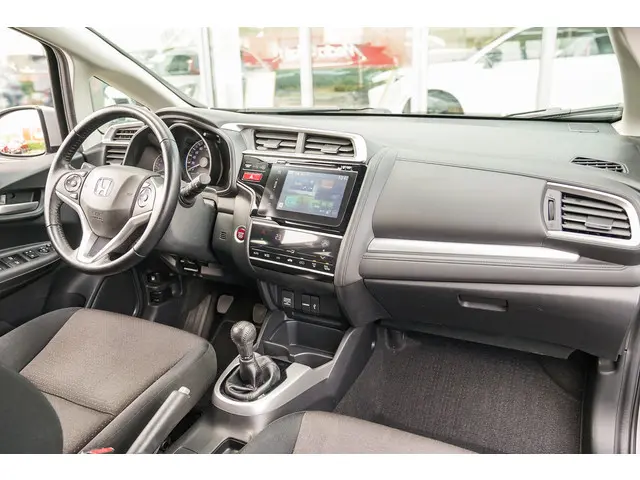 Honda Jazz 1.3i VTEC ELEGANCE 2017 Benzine 30
