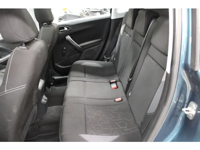 Peugeot 2008 1.2 PureTech Blue Lion 2016 Benzine 6