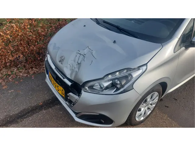 Peugeot 208 1.2 PureTech Urban Soul 2016 Benzine 17