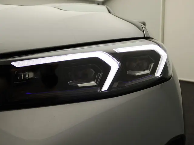 BMW 3 Serie 320i Sedan 2026 Benzine 6