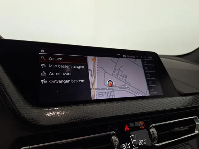 BMW 1 Serie 118i Executive Edition 2021 Benzine 25