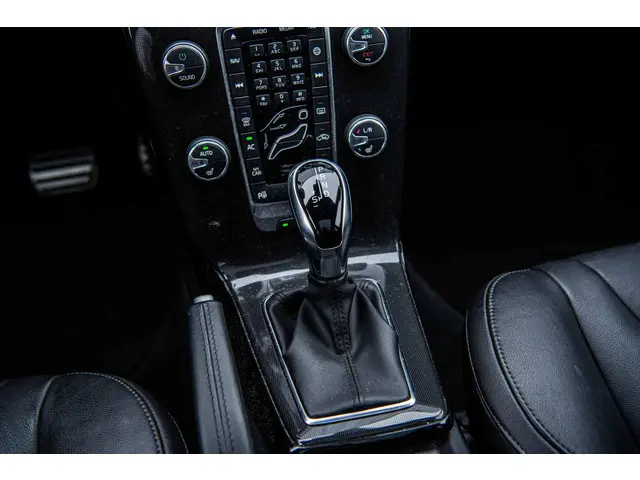 Volvo V40 1.5 T3 Dynamic Edition 2019 Benzine 21