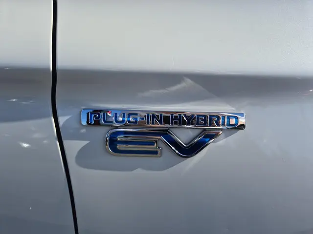 Mitsubishi Outlander 2.4 PHEV Pure+ 2020 Hybride Benzine 33