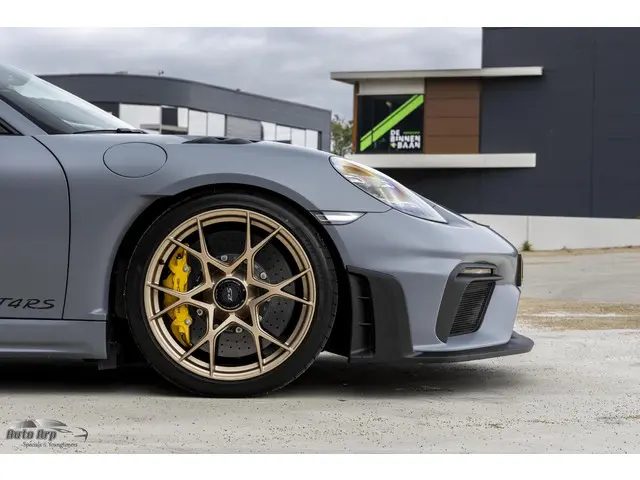 Porsche 718 GT4 RS 2022 Benzine 6
