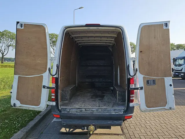 Mercedes-Benz Sprinter 314 2018 Diesel 12