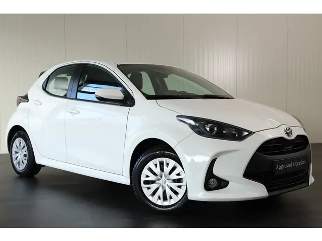 Toyota Yaris 1.5 Hybrid Active, Navi 2021 Hybride Benzine 3