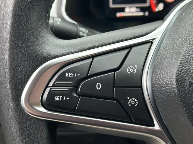 Renault Captur 1.0 TCe 90 techno 2023 Benzine 19