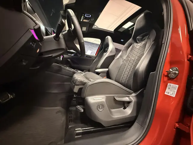 Volkswagen Tiguan 1.5 eTSI R-Line Edition 2024 Benzine 13