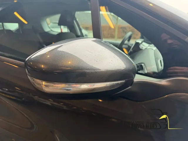 Peugeot 208 1.2 VTi Envy / apk 12-2026 2013 Benzine 7