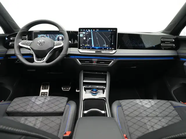 Volkswagen Tiguan 1.5 eTSI R-Line Business 2024 Benzine 16