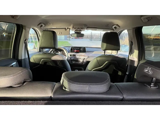 BMW X1 sDrive20i High Executive 2019 Benzine 9