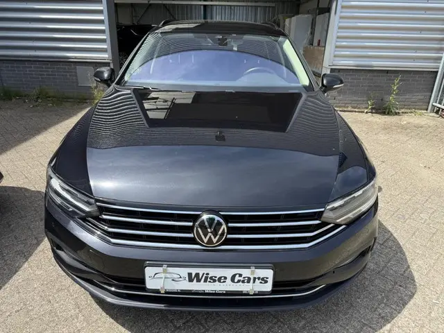 Volkswagen Passat 2