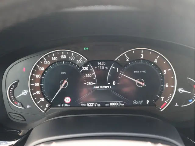 BMW 5 Serie 520i Executive 2018 Benzine 11