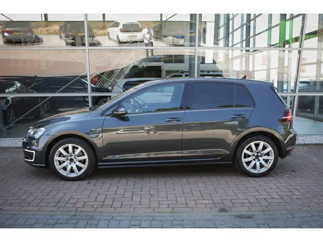 Volkswagen Golf 1.4 TSI GTE 2015 Hybride Benzine 23