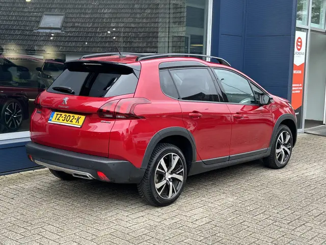 Peugeot 2008 Turbo 110PK GT-line 2018 Benzine 3