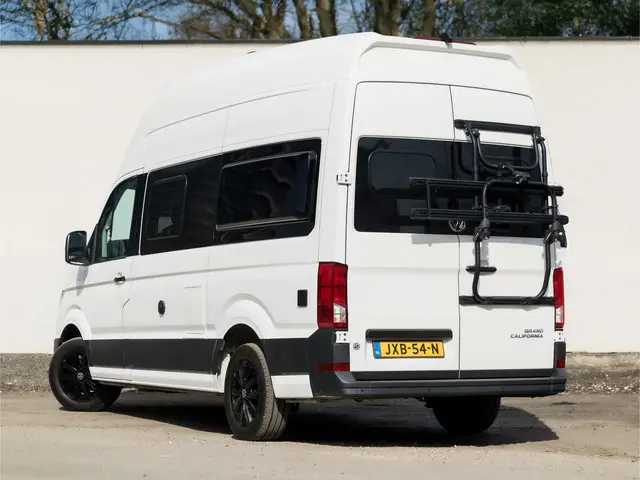 Volkswagen California Crafter Grand XXL 2022 Diesel 3