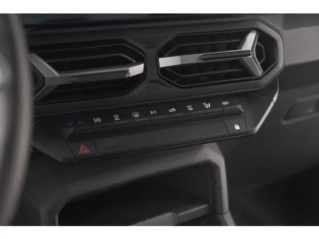 Dacia Duster Mild Hybrid 130 Expression 2025 Benzine 48