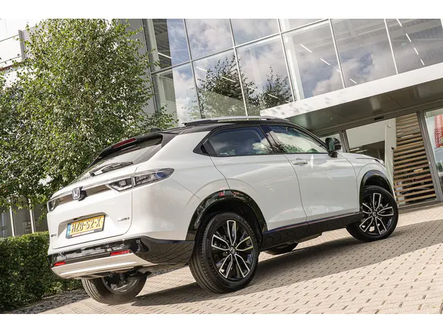 Honda HR-V 1.5i e:HEV ADVANCE STYLE 2024 Hybride Benzine 24