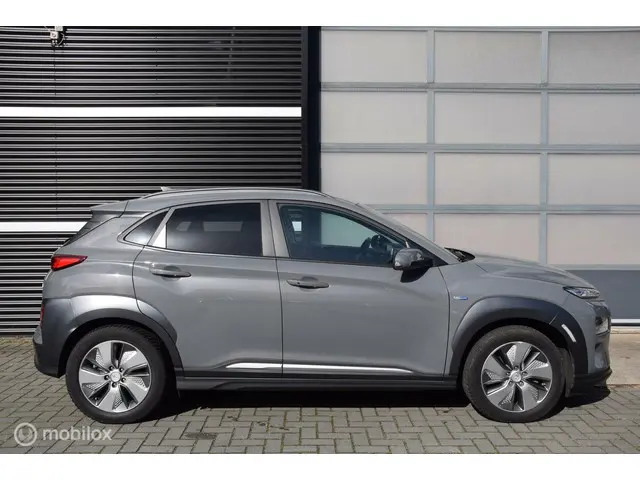 Hyundai Kona EV Premium 64 kWh & Trekhaak 2019 Elektrisch 6