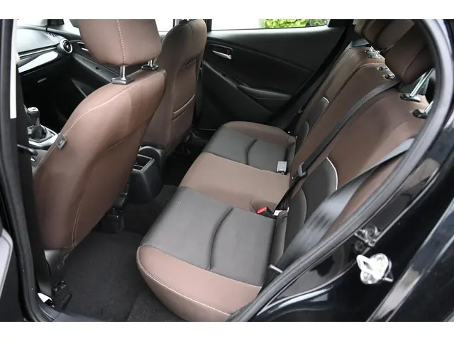 Mazda 2 Skyactiv-G 75 6MT Comfort 2021 Benzine 29