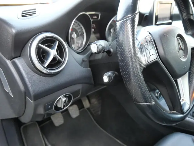 Mercedes-Benz CLA 200 Leder Xenon Pdc Led 2013 Benzine 13