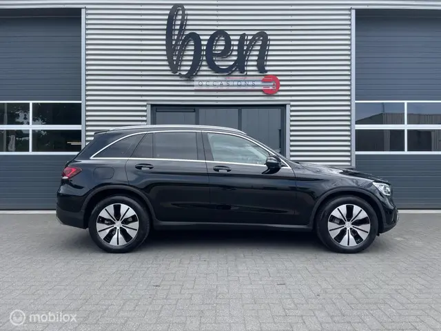 Mercedes-Benz GLC 200 Premium 2019 Benzine 8