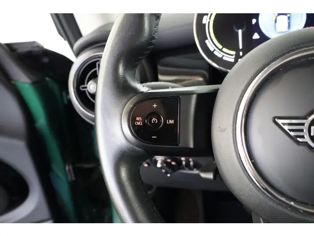 MINI Electric Cooper Collection 33 kWh 2022 Elektrisch 16