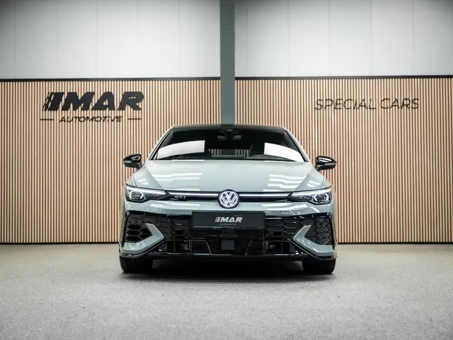 Volkswagen Golf 2.0 TSI GTI Clubsport 2024 Benzine 4