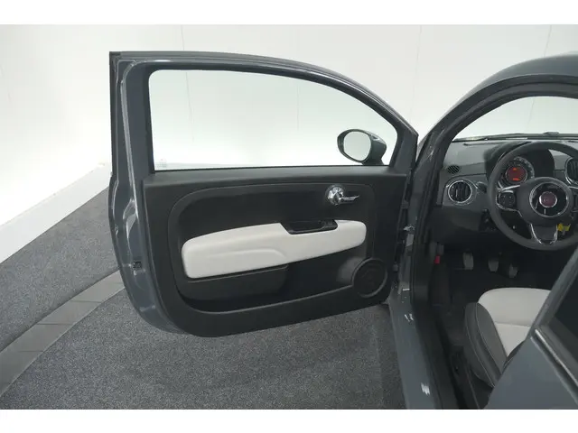 Fiat 500 1.0 Hybrid Dolcevita 2022 Benzine 61