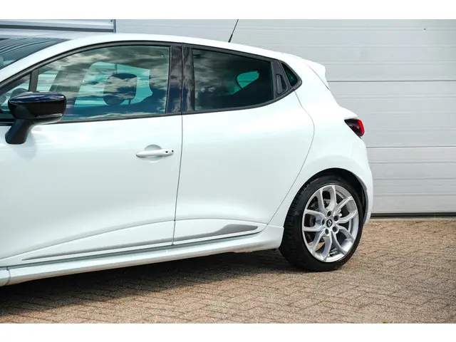 Renault Clio R.S. 2017 Benzine 28